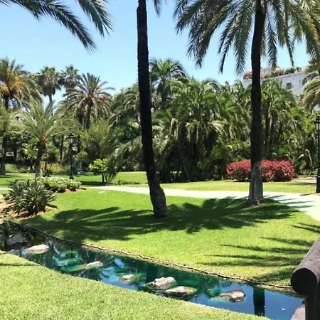 Апартаменти Playa Del Duque Ocean Club 1 *