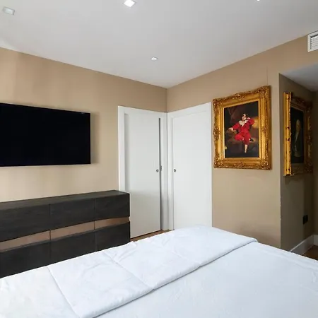 Playa Del Duque Ocean Club 1 *