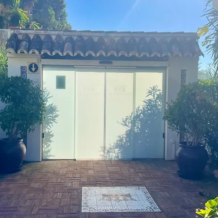 Lägenhet Playa Del Duque Ocean Club 1 *