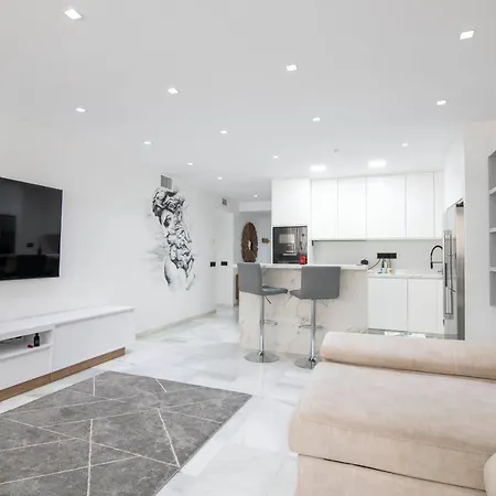 Appartamento Playa Del Duque Ocean Club 1 *